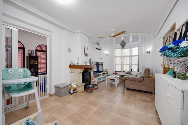 Chalet de 3 habitaciones en San Fulgencio en venta con piscina - 399.000 € (Ref: 9947886)