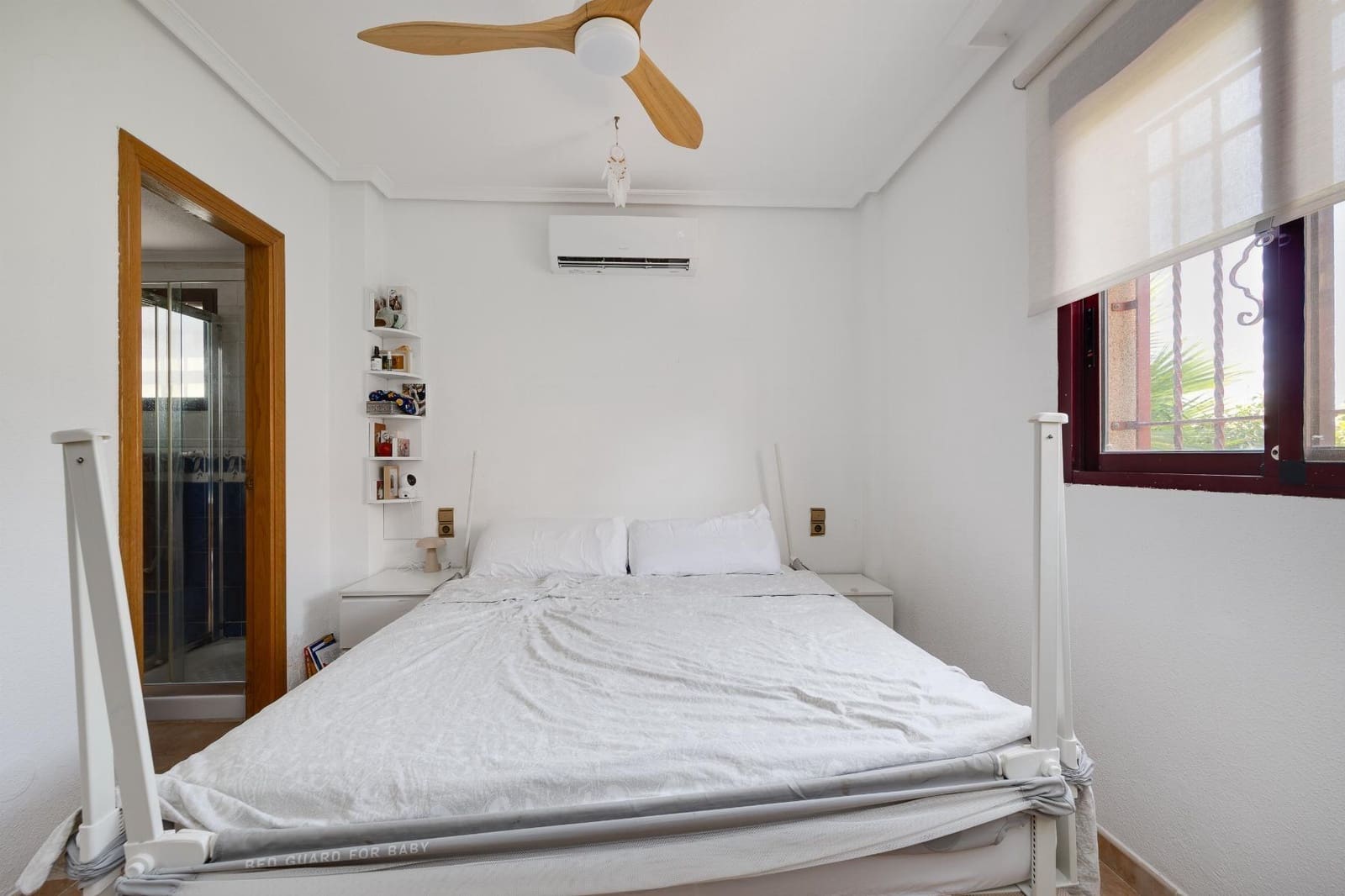 Chalet de 3 habitaciones en San Fulgencio en venta con piscina - 399.000 € (Ref: 9947886)