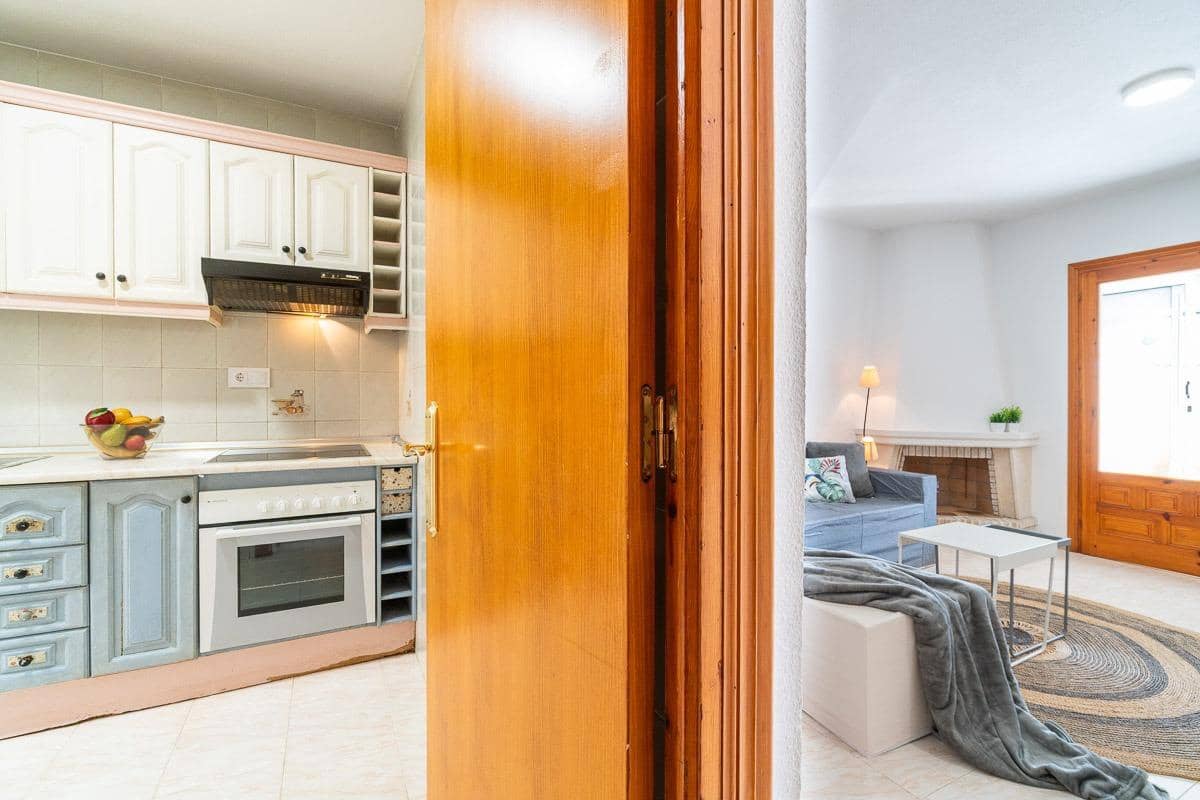 2 soveværelse Rækkehus til salg i El Chaparral med swimmingpool - € 139.000 (Ref: 9949743)