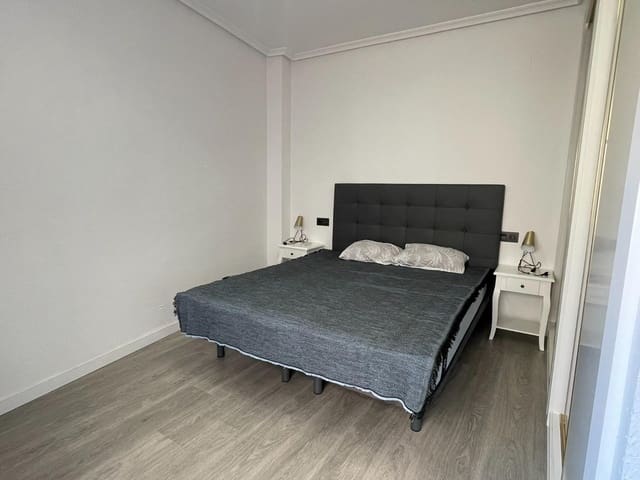 2 soveværelse Lejlighed til salg i Centro, Torrevieja - € 165.000 (Ref: 9962672)