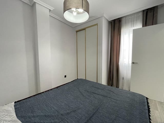 2 soveværelse Lejlighed til salg i Centro, Torrevieja - € 165.000 (Ref: 9962672)