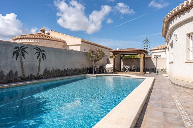 3 sypialnia Willa na sprzedaż w Playa Flamenca, Orihuela z basenem garażem - 560 000 € (Ref: 9973297)