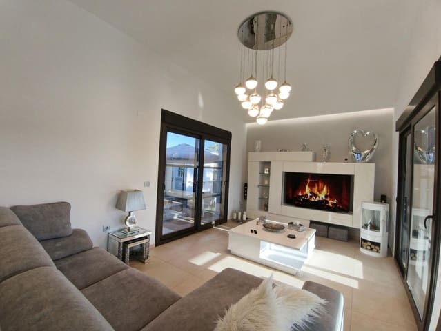 3 soverom Villa til salgs i Vistabella, Orihuela med svømmebasseng - € 459 950 (Ref: 9975389)