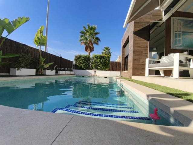 3 soverom Villa til salgs i Vistabella, Orihuela med svømmebasseng - € 459 950 (Ref: 9975389)