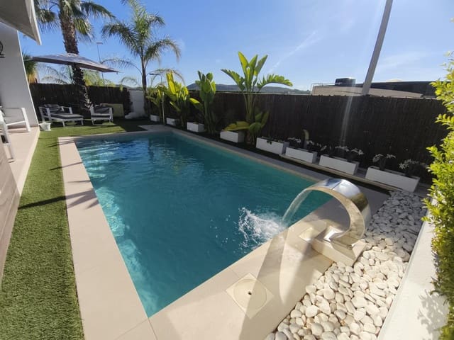 3 soverom Villa til salgs i Vistabella, Orihuela med svømmebasseng - € 459 950 (Ref: 9975389)