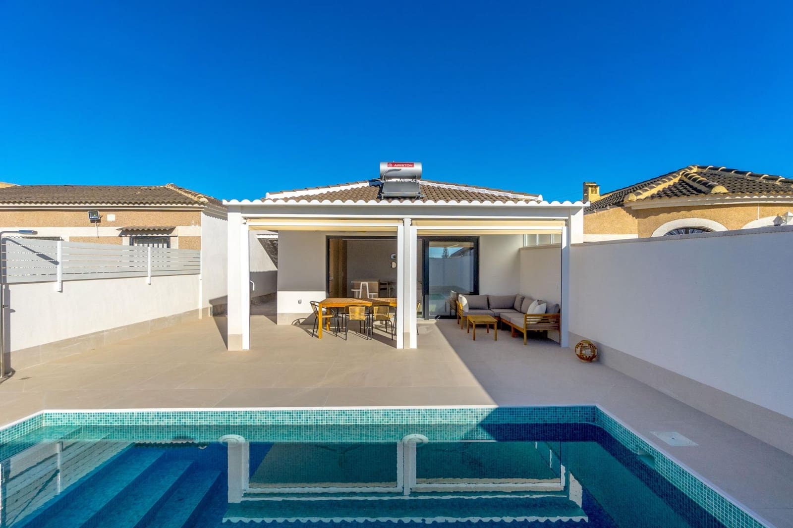 3 soveværelse Villa til salg i El Chaparral med swimmingpool - € 459.000 (Ref: 9975390)