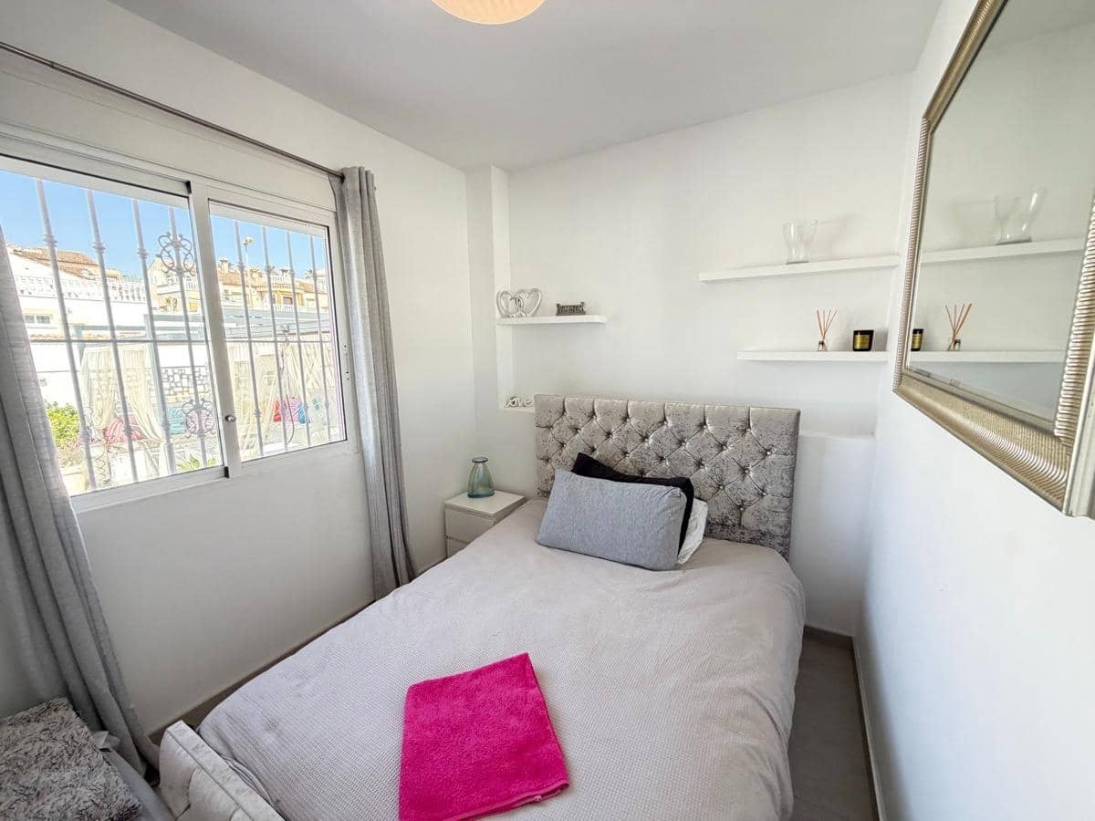 3 soverom Villa til salgs i San Miguel de Salinas med svømmebasseng - € 350 000 (Ref: 9975391)