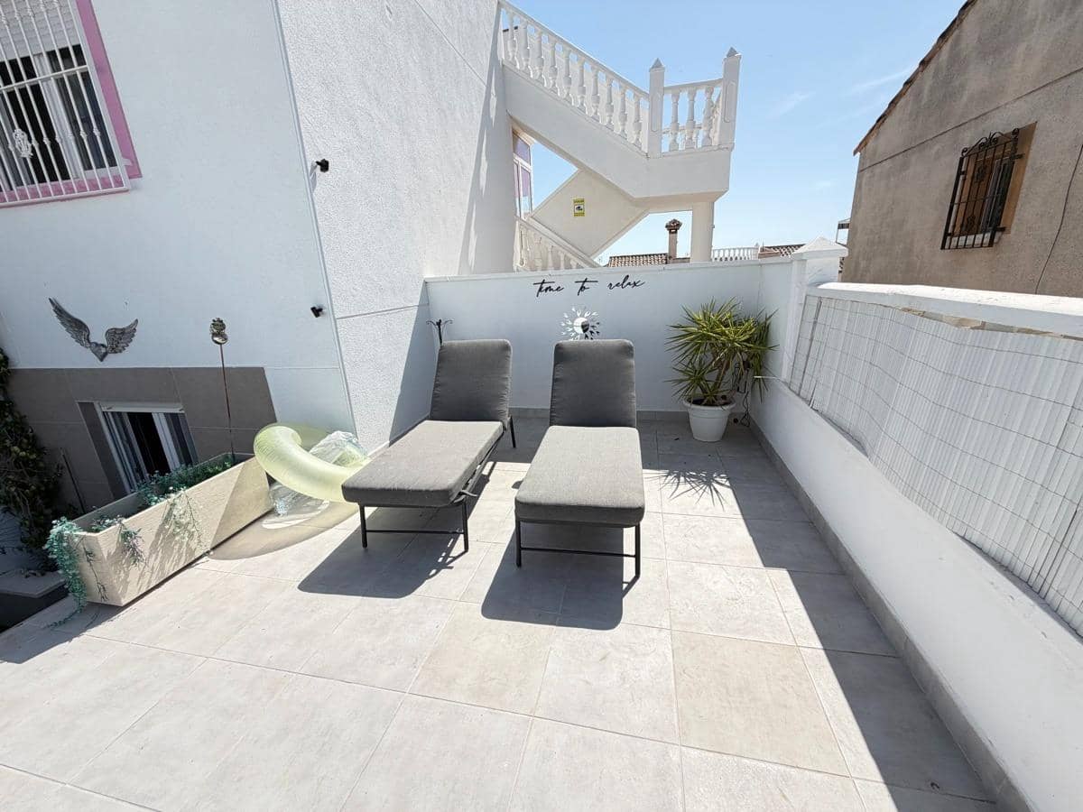 3 soverom Villa til salgs i San Miguel de Salinas med svømmebasseng - € 350 000 (Ref: 9975391)