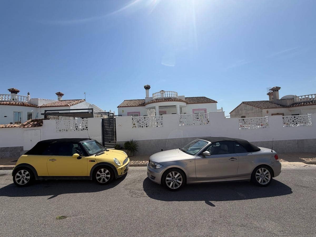 3 soverom Villa til salgs i San Miguel de Salinas med svømmebasseng - € 350 000 (Ref: 9975391)