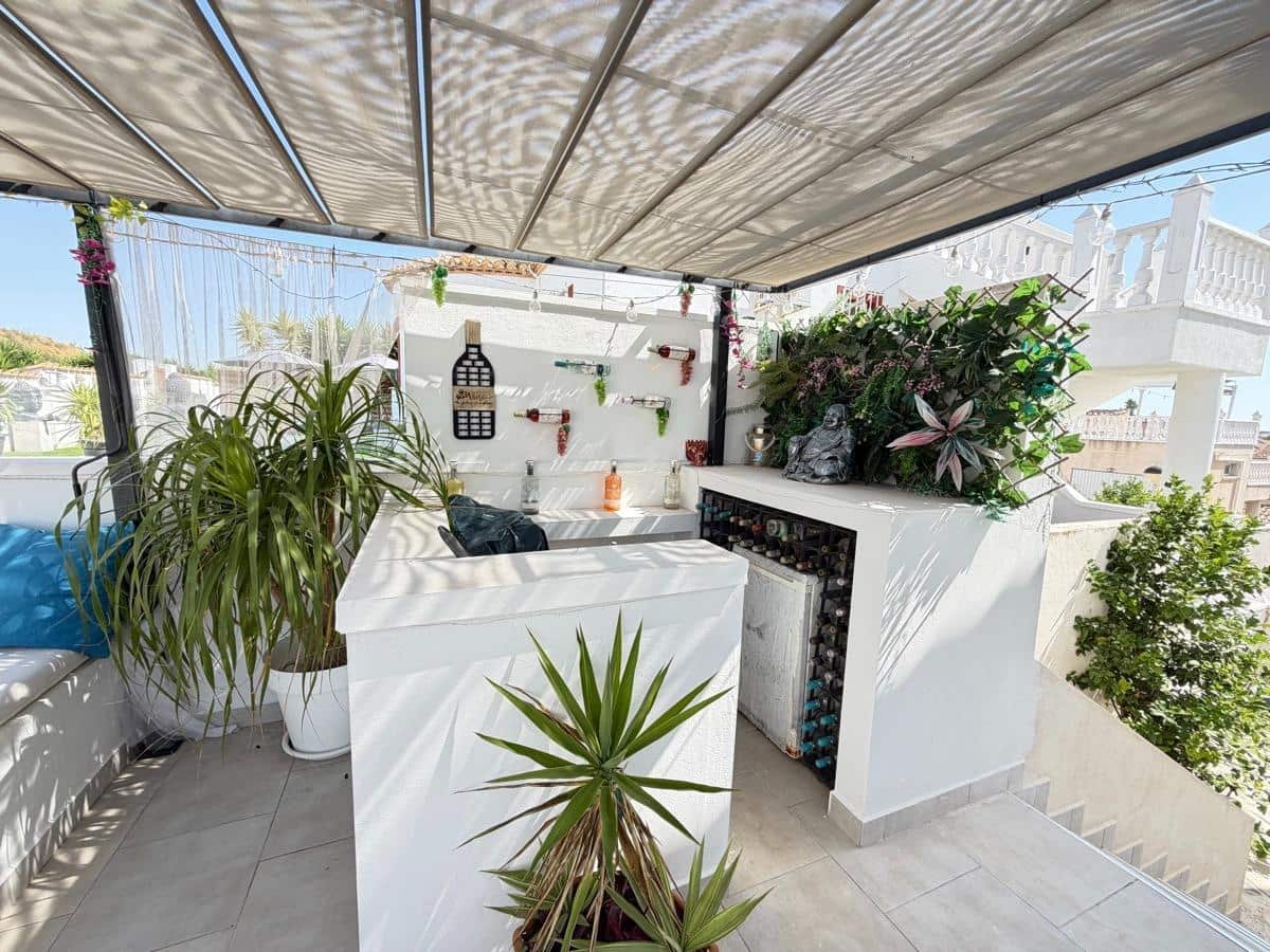 3 soverom Villa til salgs i San Miguel de Salinas med svømmebasseng - € 350 000 (Ref: 9975391)