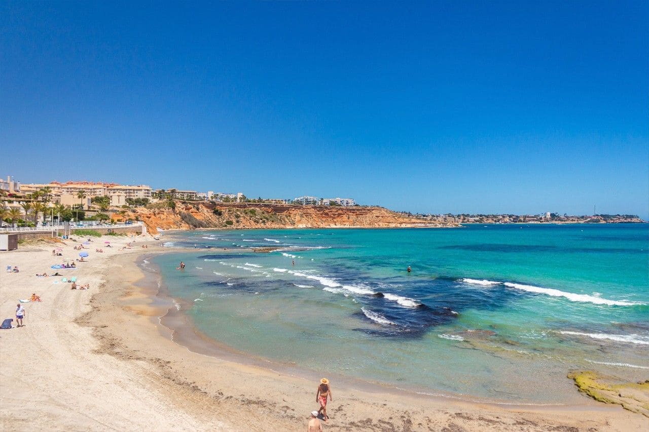 2 sovrum Lägenhet till salu i Campoamor med pool garage - 224 000 € (Ref: 9975392)
