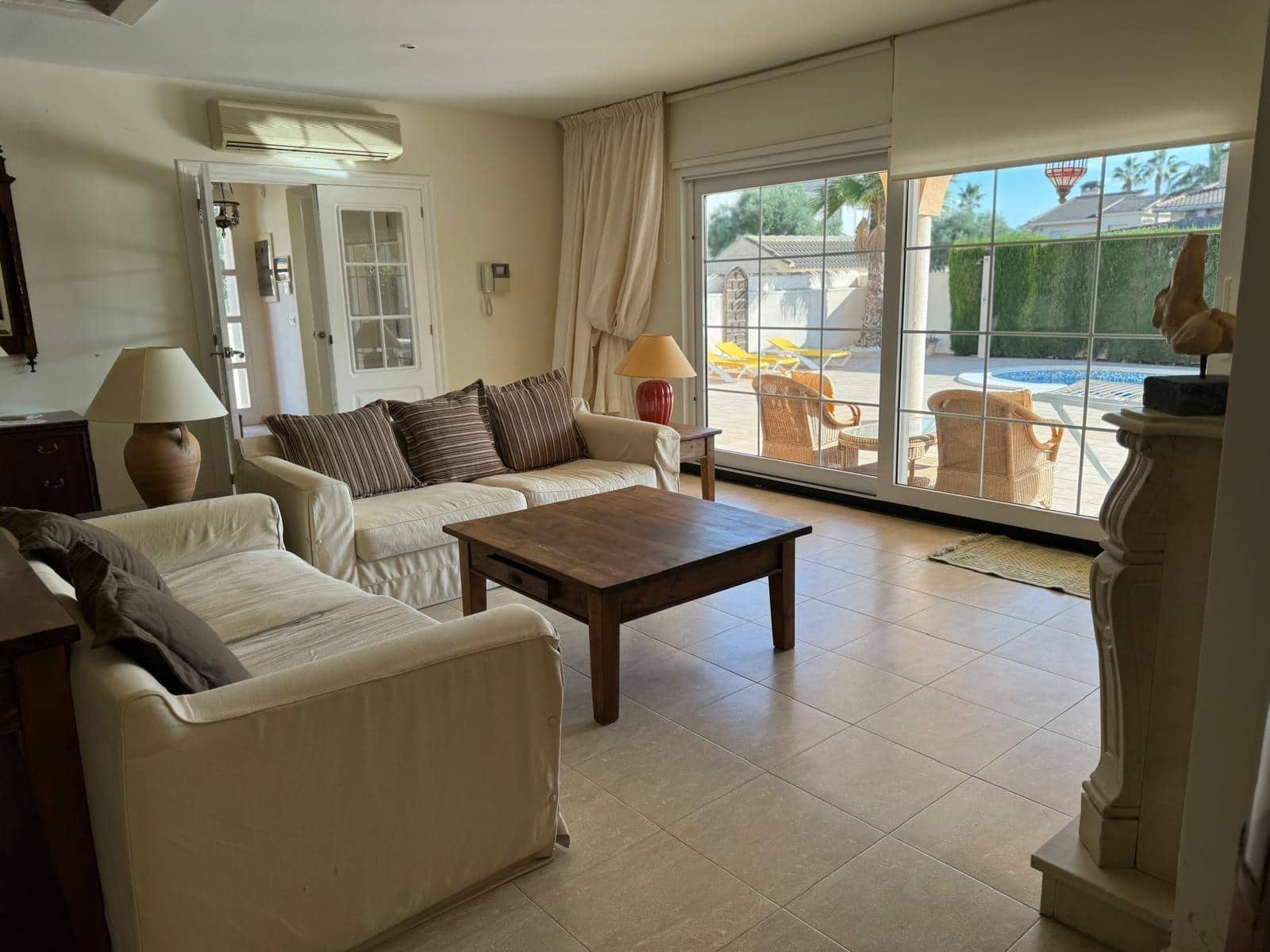 4 soverom Villa til salgs i Playa Flamenca med svømmebasseng garasje - € 860 000 (Ref: 9978812)