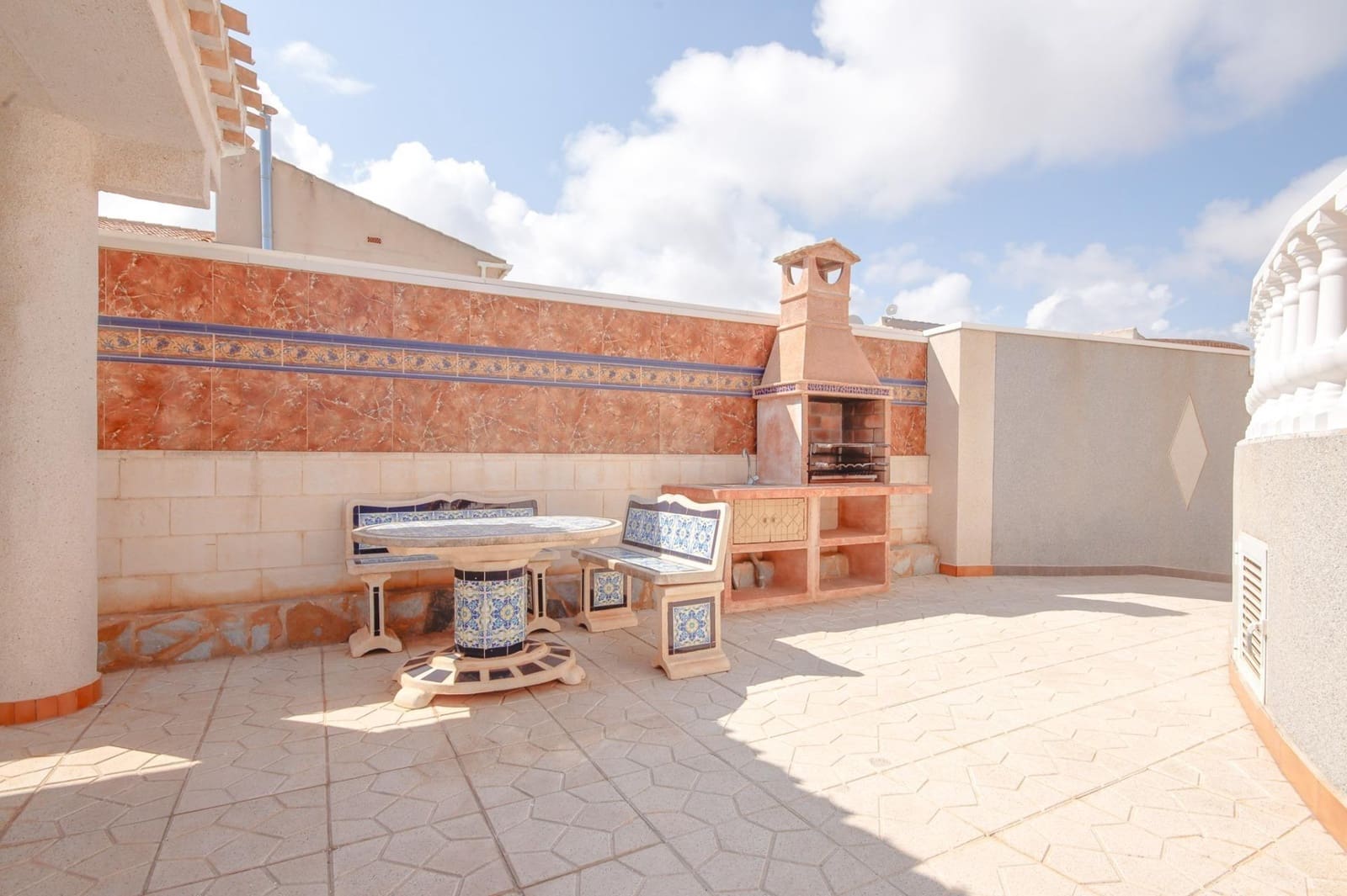 3 soveværelse Villa til salg i La Zenia med swimmingpool - € 650.000 (Ref: 9978813)