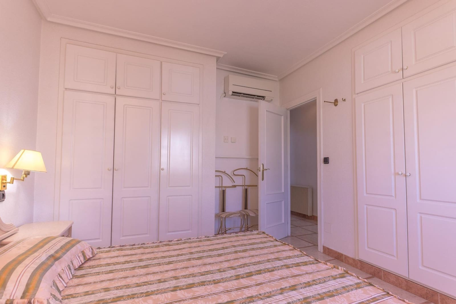 3 soveværelse Villa til salg i La Zenia med swimmingpool - € 650.000 (Ref: 9978813)