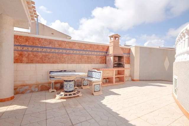 3 soveværelse Villa til salg i La Zenia, Orihuela med swimmingpool - € 650.000 (Ref: 9978813)