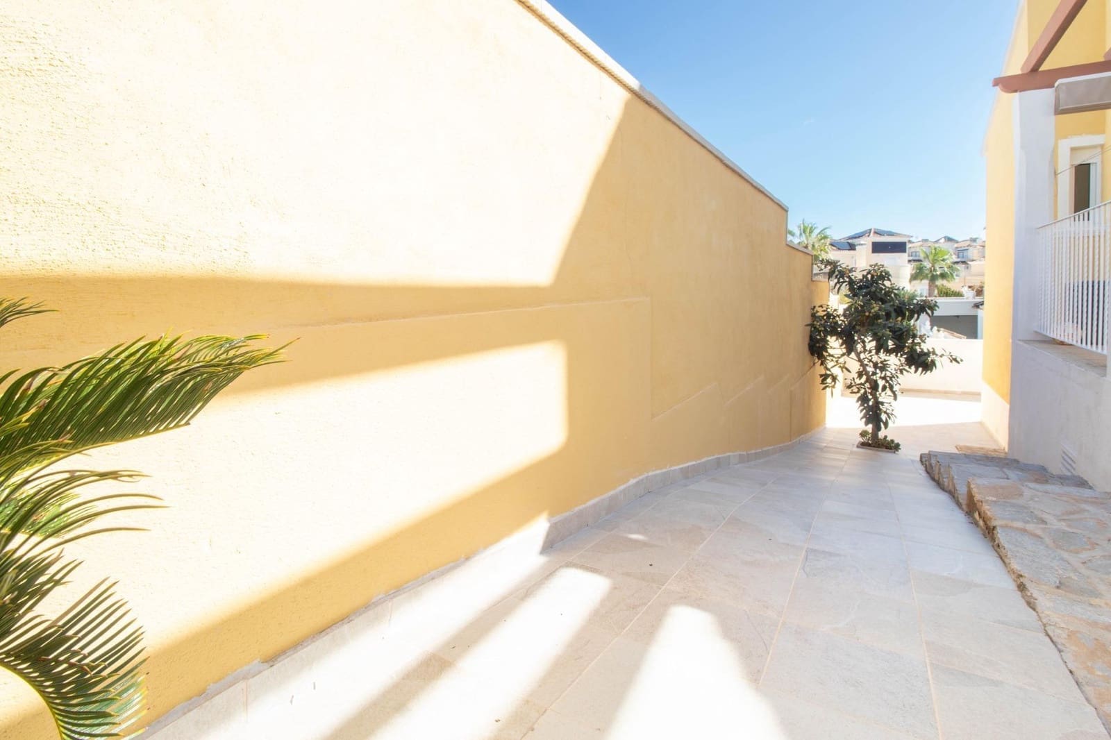 3 soverom Villa til salgs i Filipinas med svømmebasseng - € 399 900 (Ref: 9982954)