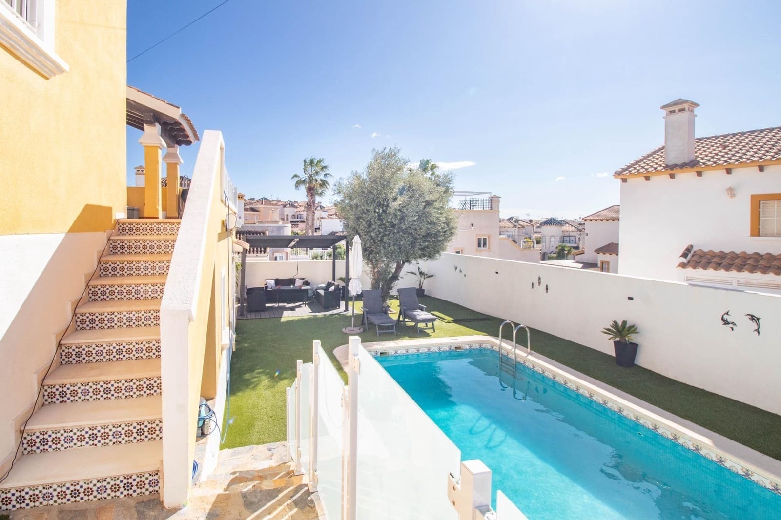 3 soverom Villa til salgs i Filipinas med svømmebasseng - € 399 900 (Ref: 9982954)