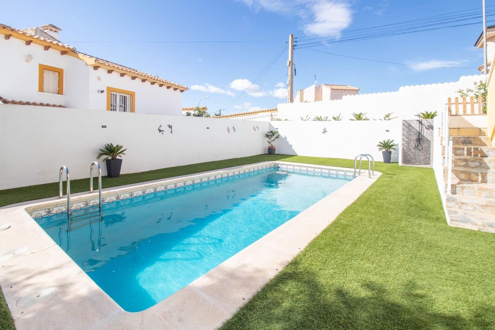 3 soverom Villa til salgs i Filipinas med svømmebasseng - € 399 900 (Ref: 9982954)