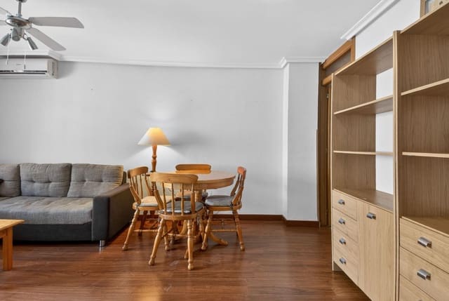2 soveværelse Lejlighed til salg i Parque de las Naciones, Torrevieja - € 121.000 (Ref: 9995140)