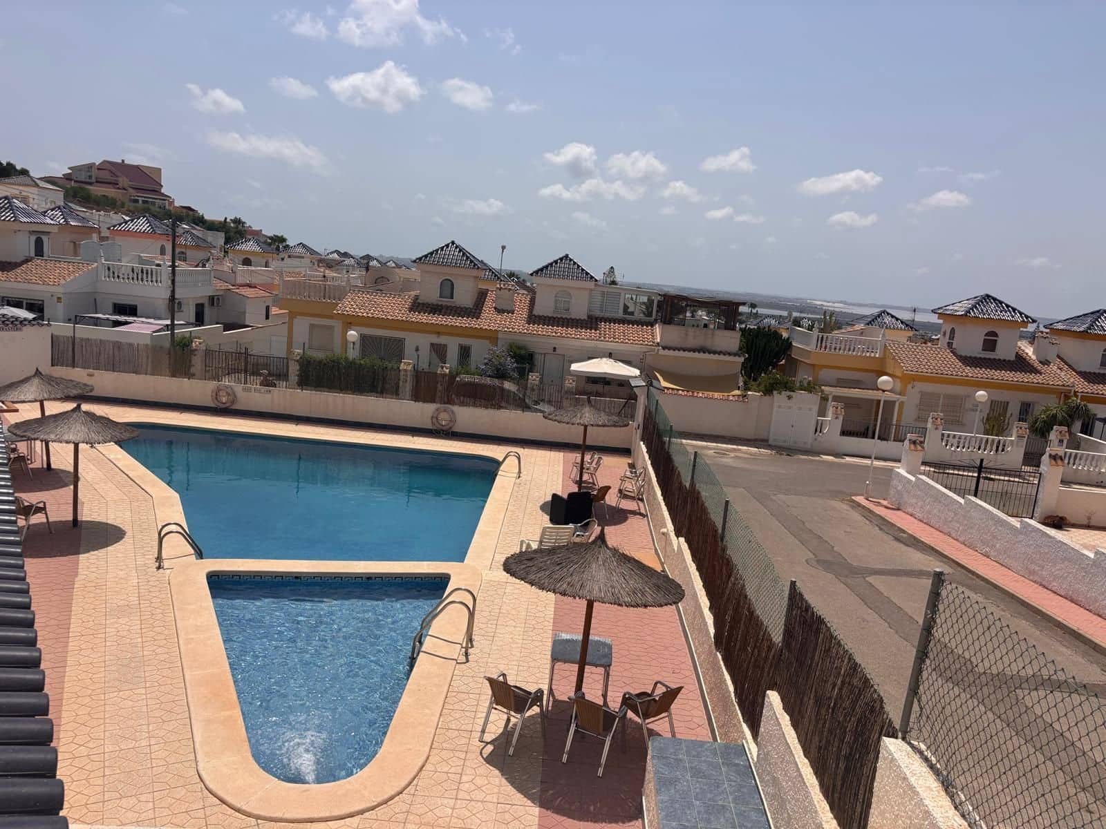 2 soveværelse Lejlighed til salg i Rojales med swimmingpool - € 124.500 (Ref: 9998798)
