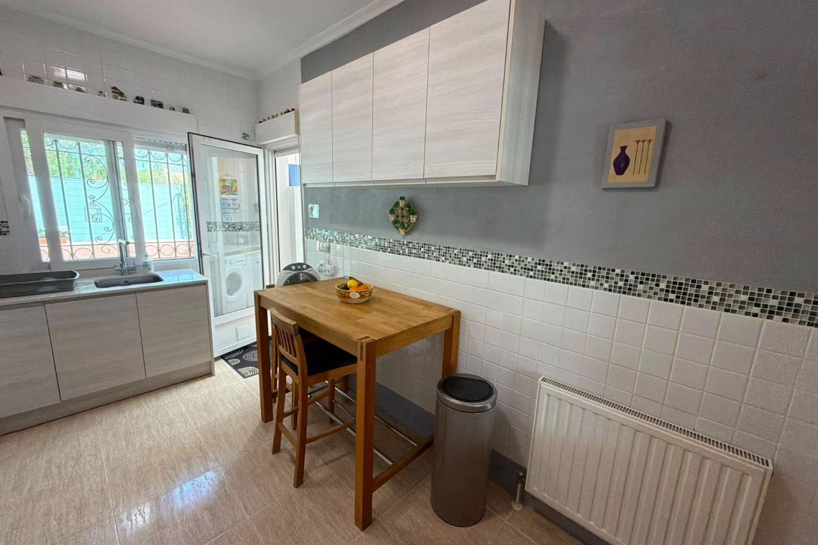 3 soveværelse Villa til salg i Los Montesinos med swimmingpool - € 315.000 (Ref: 9999613)