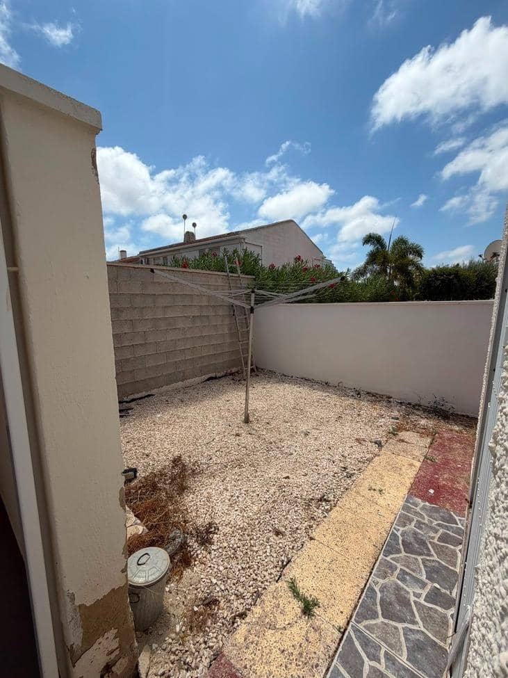 2 soveværelse Villa til salg i Orihuela Costa med swimmingpool garage - € 315.000 (Ref: 9999614)