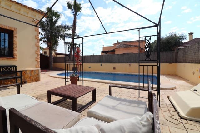 3 bedroom Villa for sale in Formentera del Segura with pool - € 365,000 (Ref: 9999616)