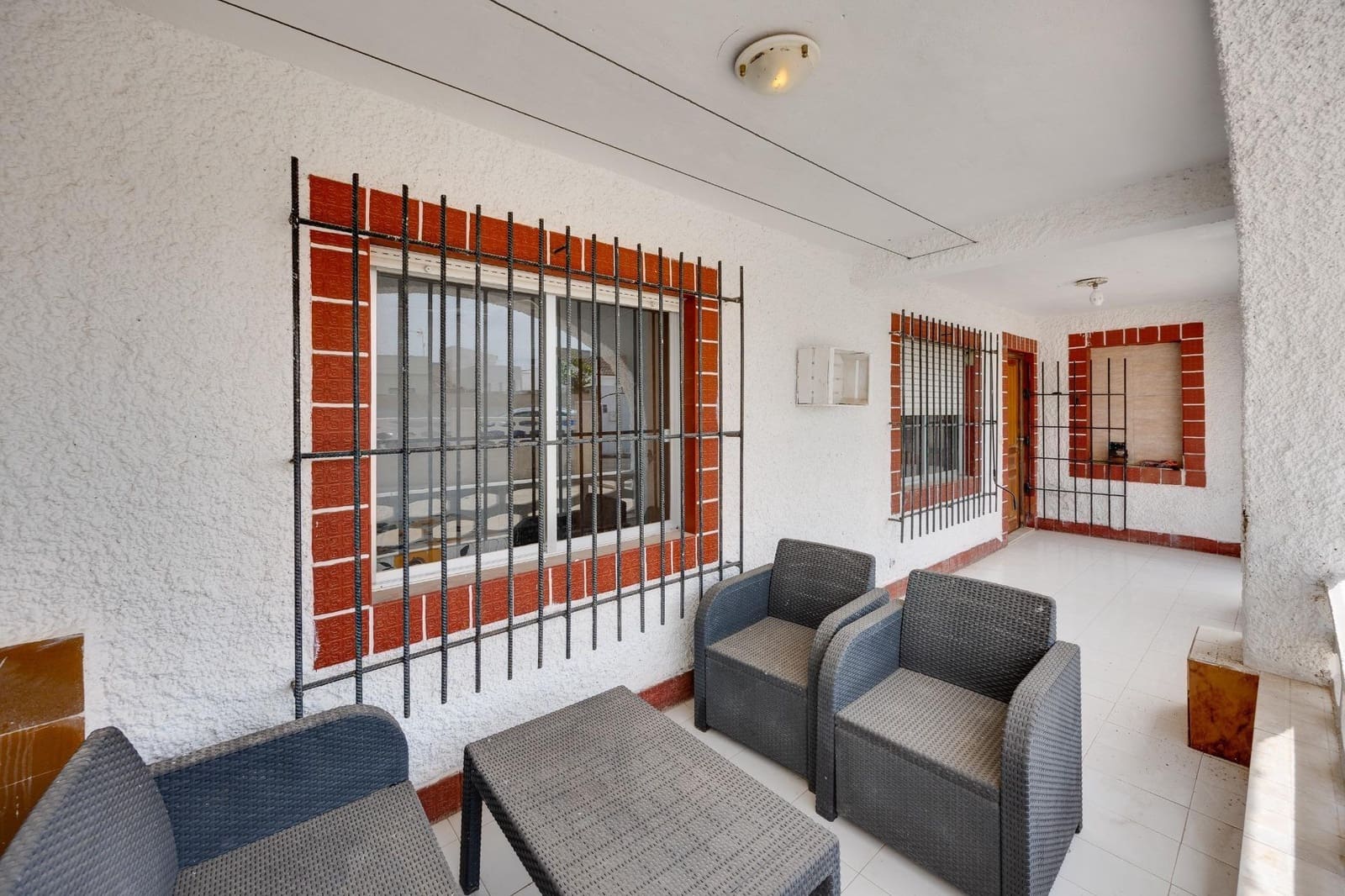3 quarto Moradia para venda em Orihuela Costa com garagem - 199 990 € (Ref: 9999618)