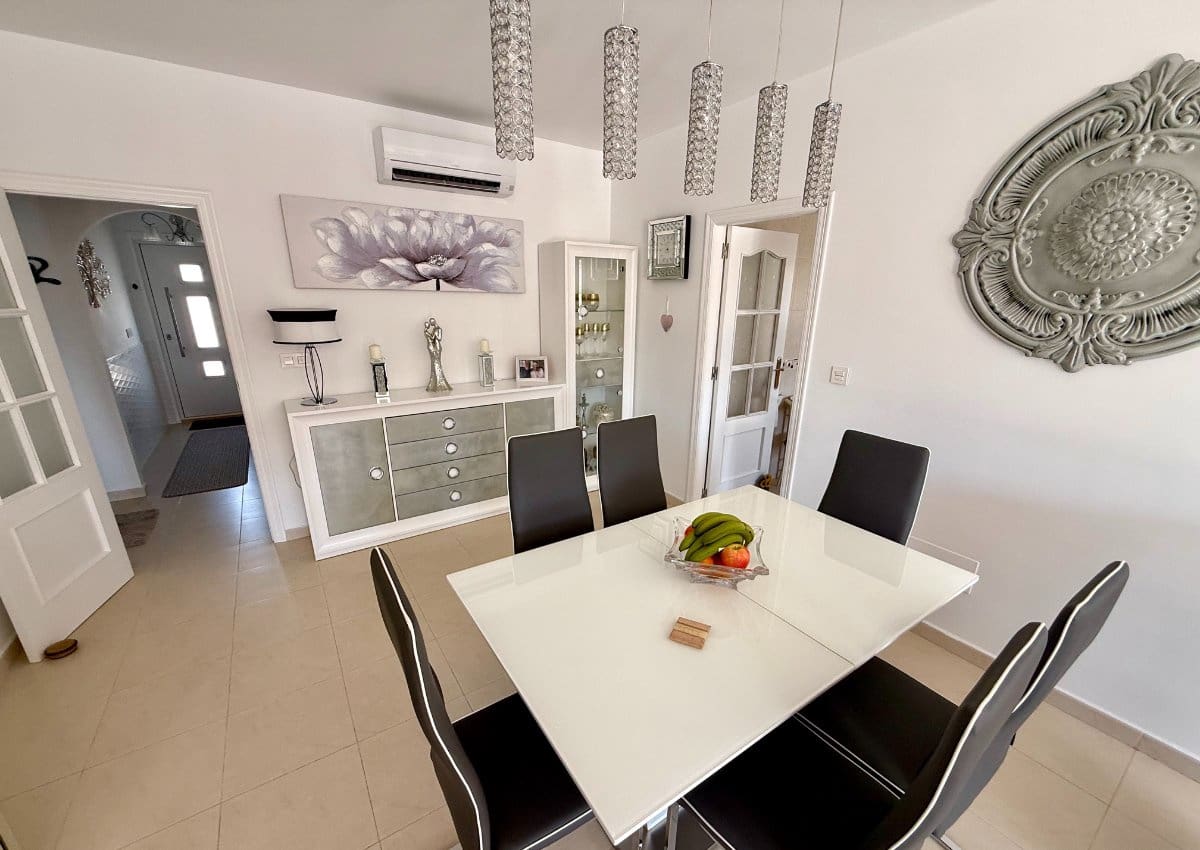 3 bedroom Villa for sale in Almeria city with pool - € 349,950 (Ref: 10004743)
