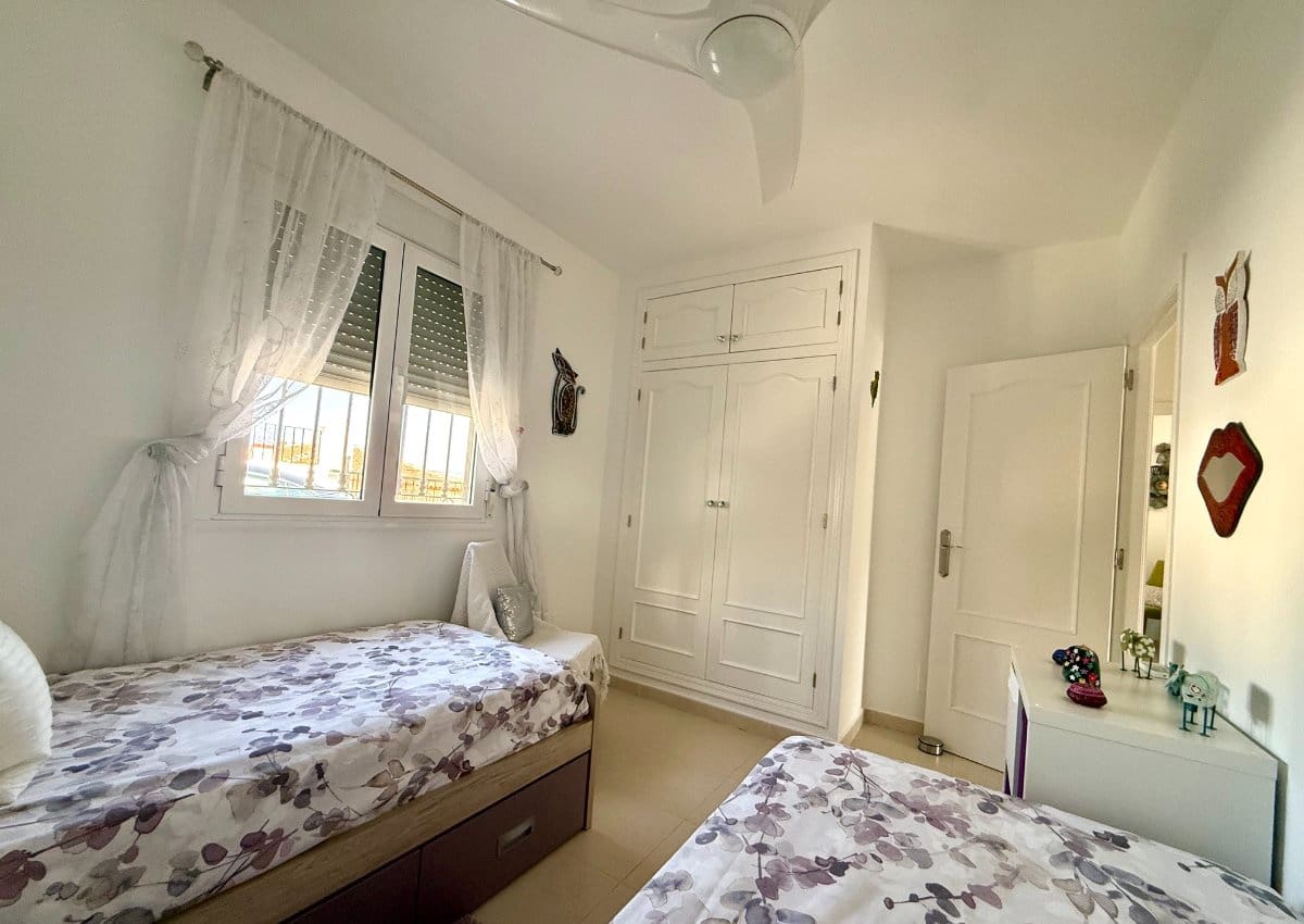 3 bedroom Villa for sale in Almeria city with pool - € 349,950 (Ref: 10004743)