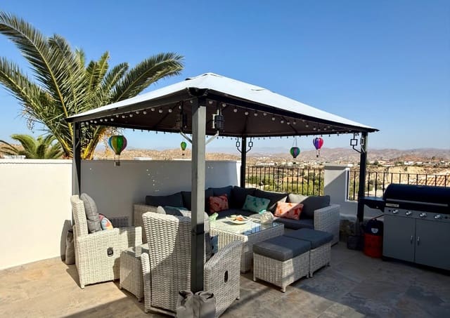 3 bedroom Villa for sale in Almería city with pool - € 349,950 (Ref: 10004743)