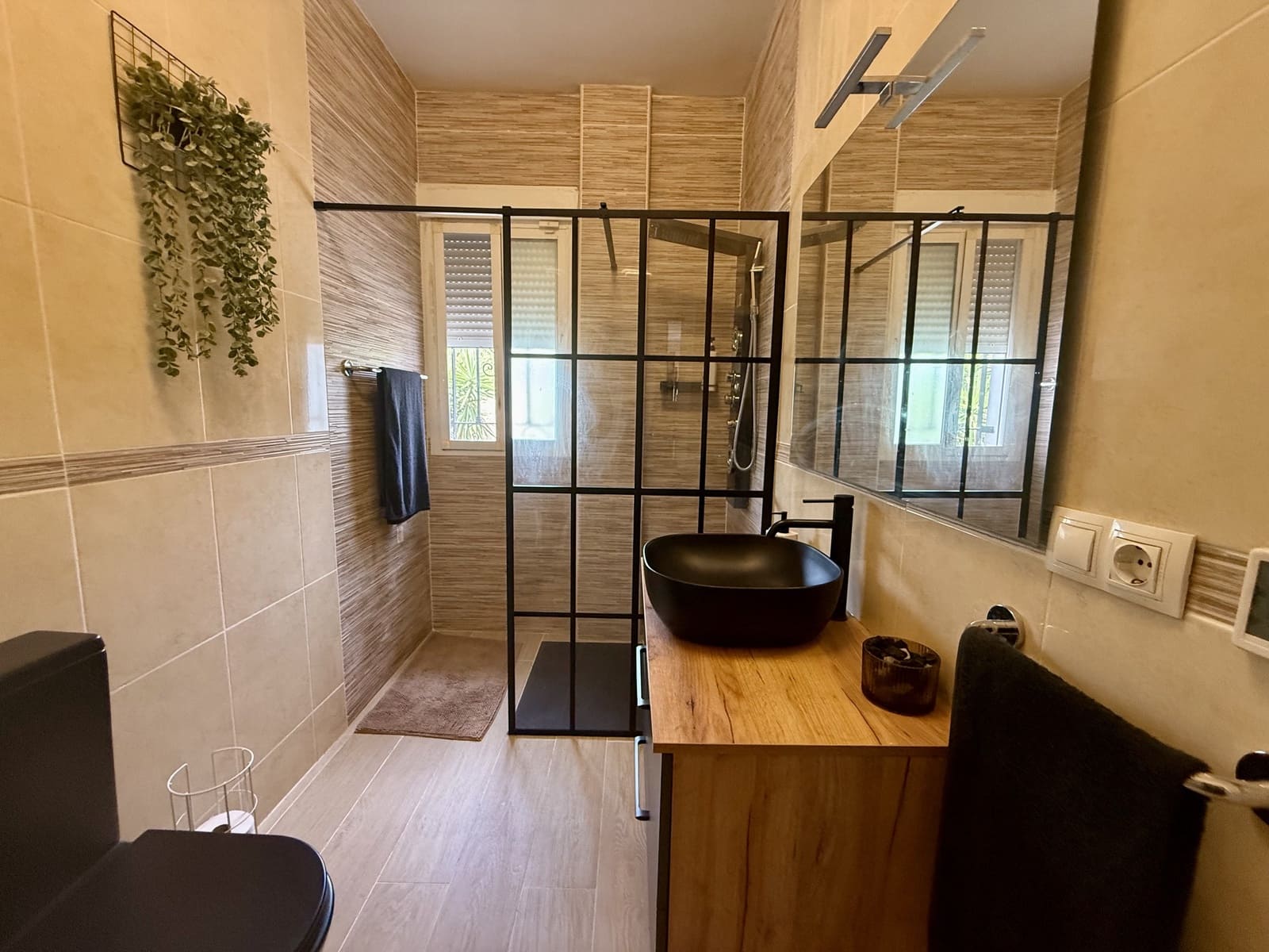 5 makuuhuone Huvila myytävänä paikassa Arboleas mukana uima-altaan - 295 000 € (Ref: 10012288)