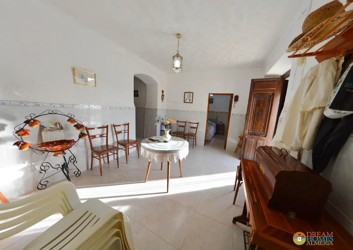 5 bedroom Townhouse for sale in Zurgena - € 125,000 (Ref: 10014284)
