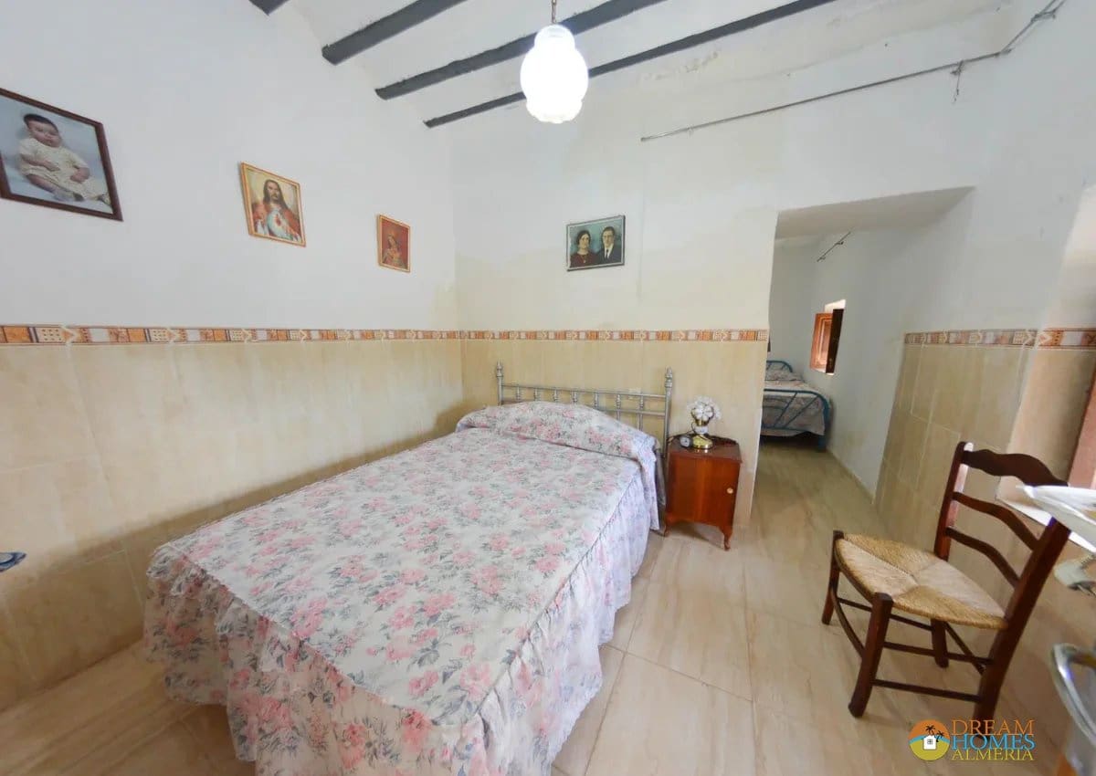 5 bedroom Townhouse for sale in Zurgena - € 125,000 (Ref: 10014284)