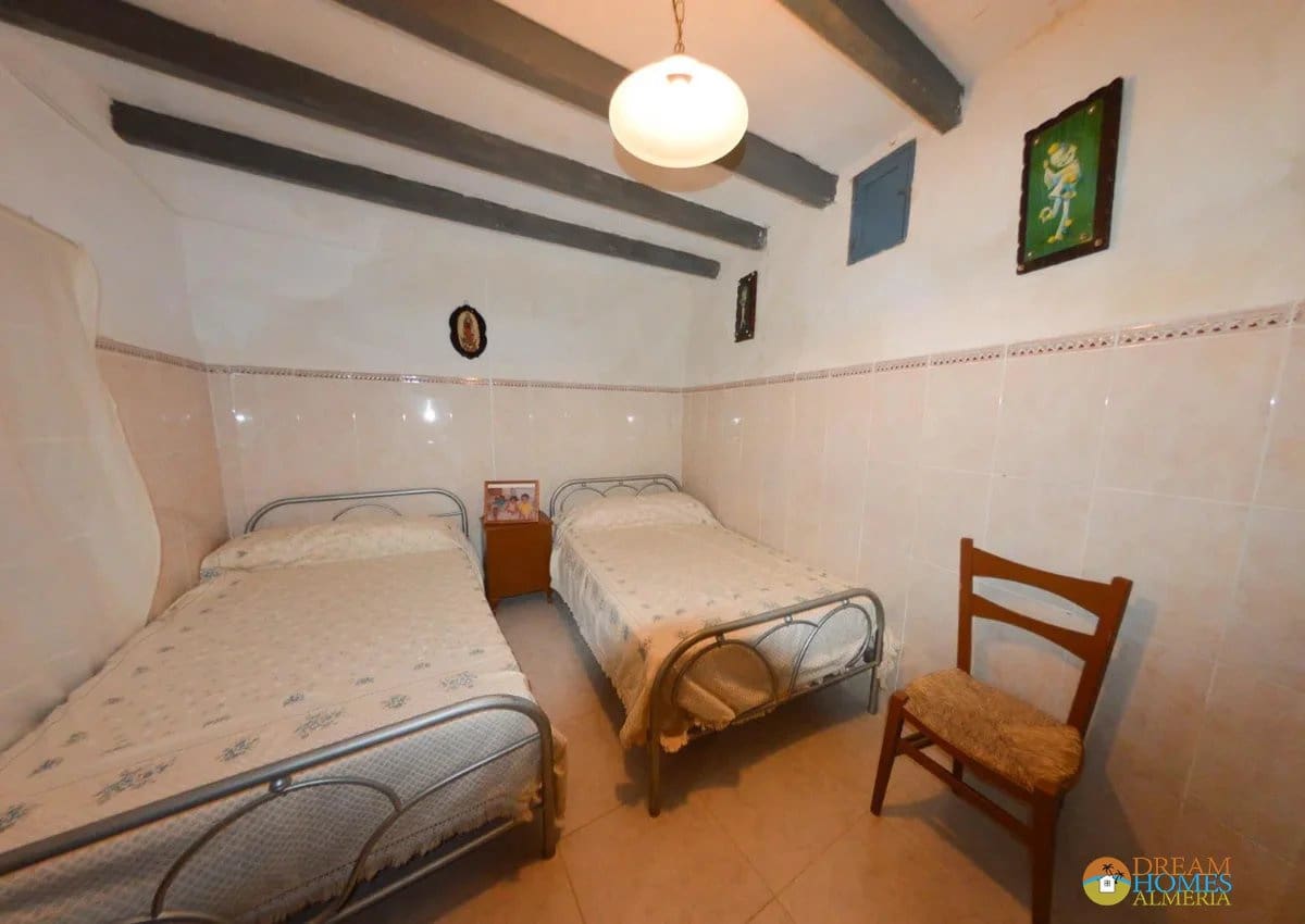 5 bedroom Townhouse for sale in Zurgena - € 125,000 (Ref: 10014284)