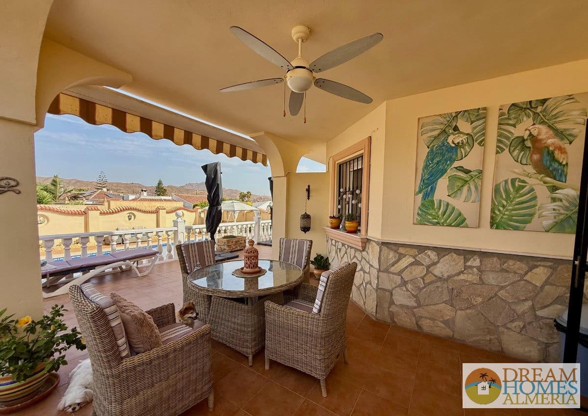 3 bedroom Villa for sale in Arboleas with pool - € 375,000 (Ref: 10016690)
