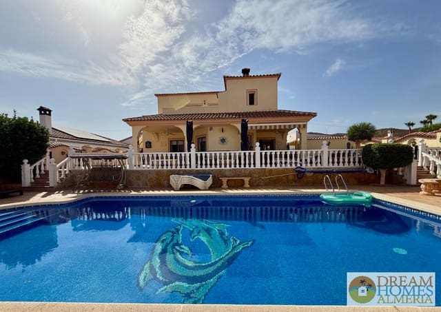 3 bedroom Villa for sale in Arboleas with pool - € 375,000 (Ref: 10016690)