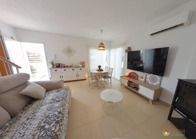3 quarto Apartamento para venda em La Alfoquia, Zurgena com piscina - 190 000 € (Ref: 10019718)