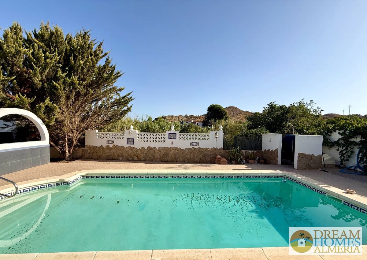 3 quarto Moradia para venda em Arboleas com piscina - 255 000 € (Ref: 10023316)