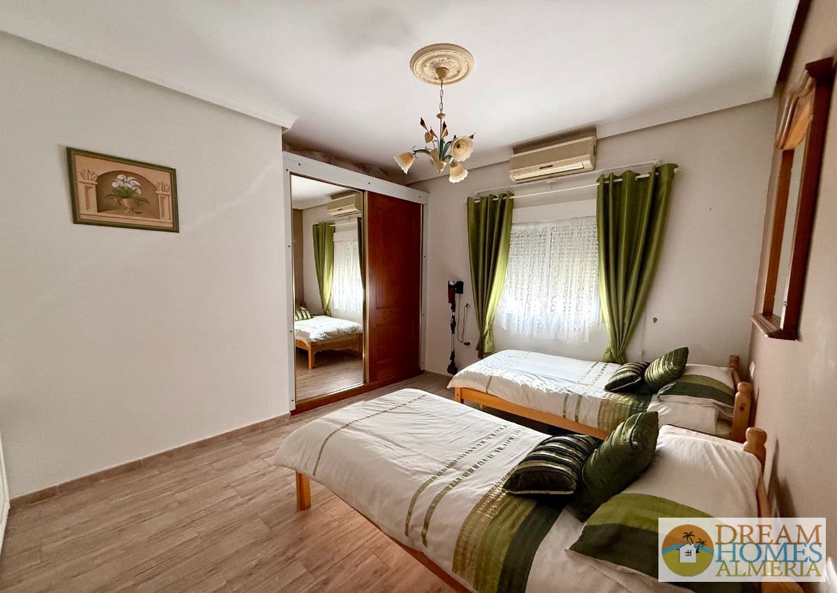 3 quarto Moradia para venda em Arboleas com piscina - 255 000 € (Ref: 10023316)