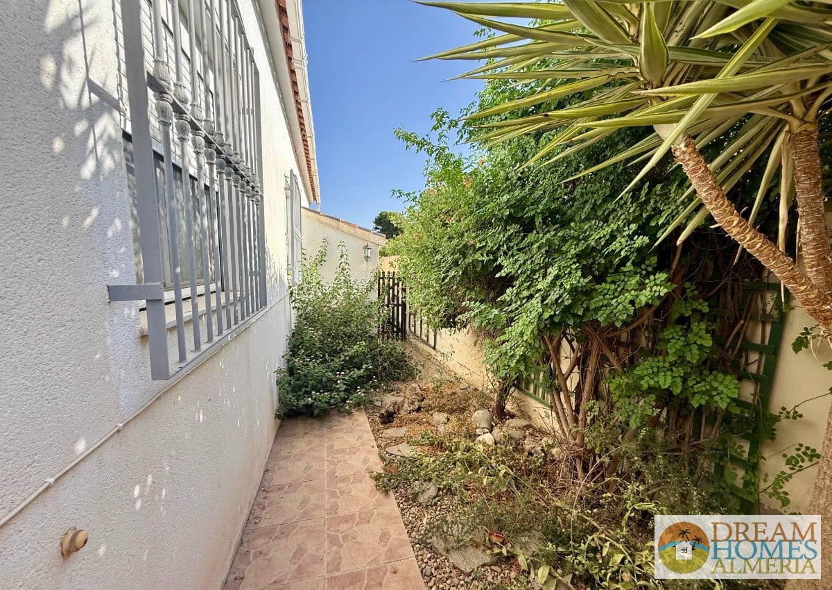 3 quarto Moradia para venda em Arboleas com piscina - 255 000 € (Ref: 10023316)