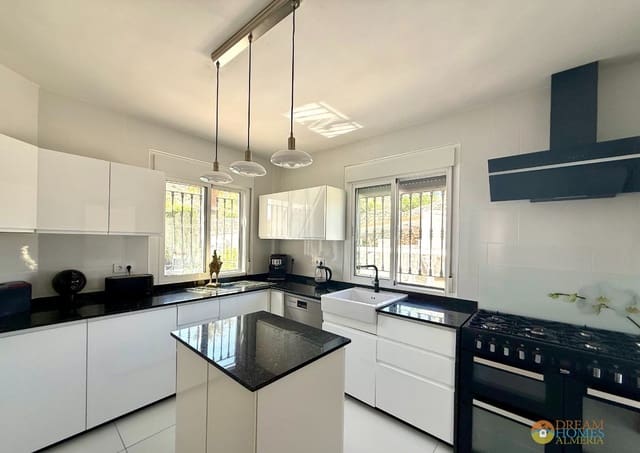 4 camera da letto Villa in vendita in Arboleas con piscina - 375.000 € (Rif: 10033103)