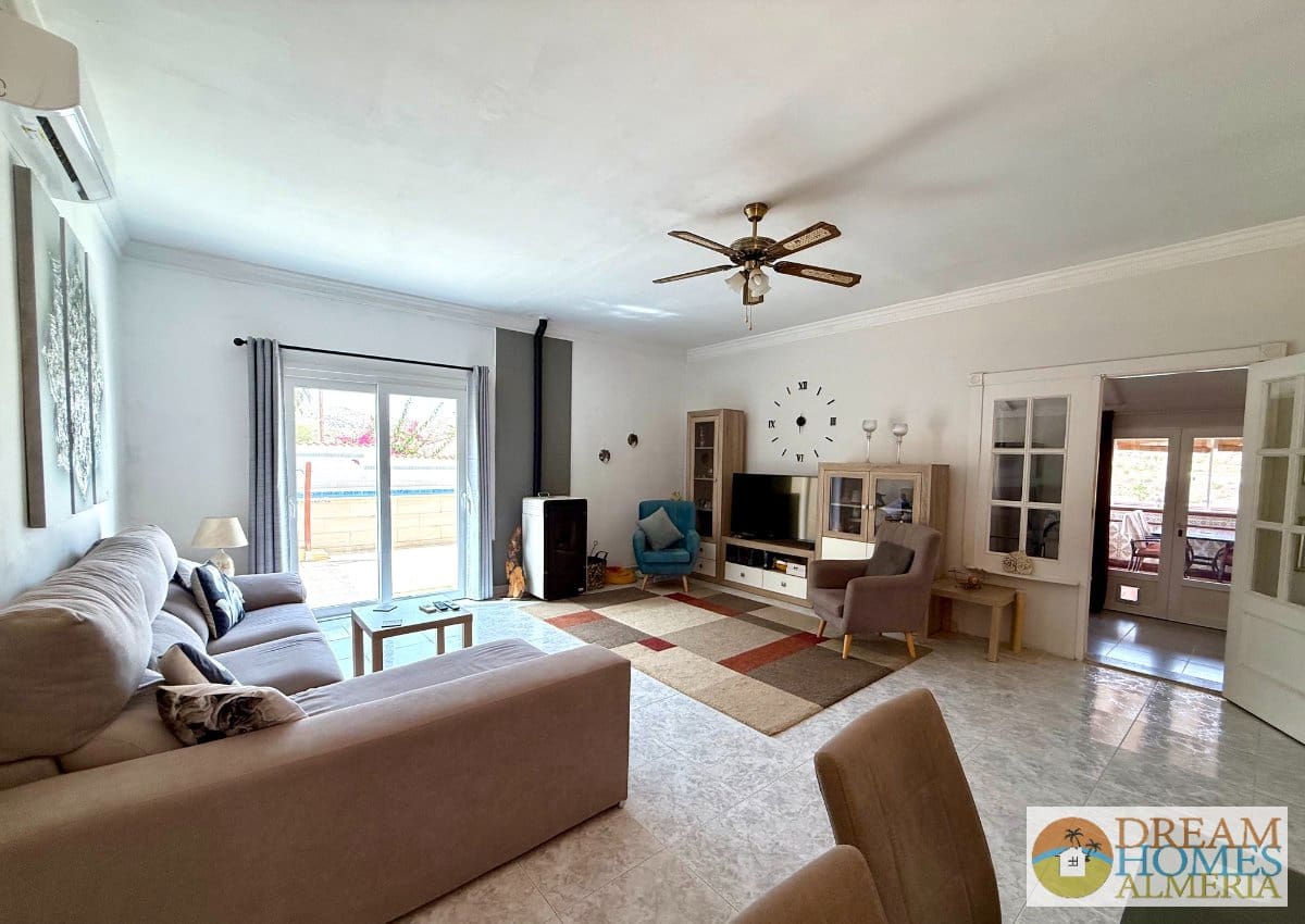 2 Zimmer Villa zu verkaufen in Arboleas mit Pool - 264.500 € (Ref: 10033104)