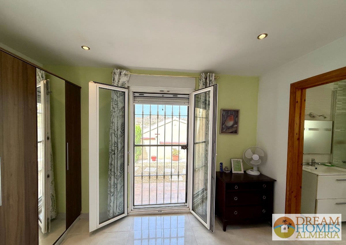 2 Zimmer Villa zu verkaufen in Arboleas mit Pool - 264.500 € (Ref: 10033104)
