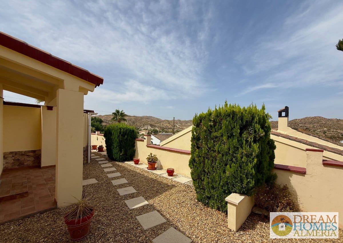 2 Zimmer Villa zu verkaufen in Arboleas mit Pool - 264.500 € (Ref: 10033104)