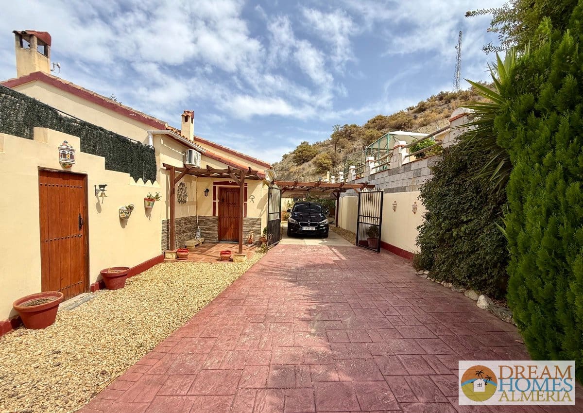 2 Zimmer Villa zu verkaufen in Arboleas mit Pool - 264.500 € (Ref: 10033104)