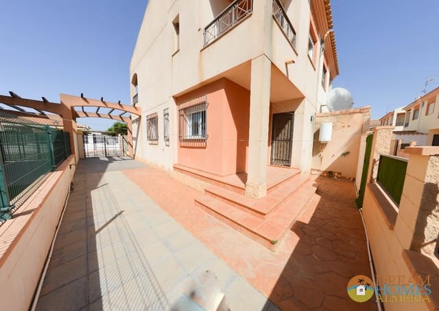 3 slaapkamer Appartement te koop in La Alfoquia, Zurgena met zwembad - € 149.900 (Ref: 10035986)
