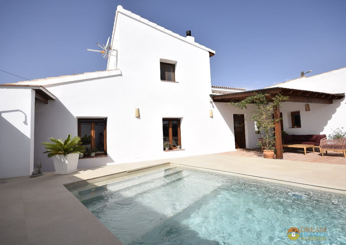 3 bedroom Finca/Country House for sale in Albox with pool - € 374,995 (Ref: 10060919)