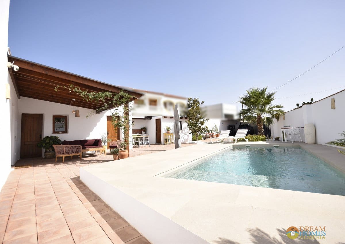 3 bedroom Finca/Country House for sale in Albox with pool - € 374,995 (Ref: 10060919)