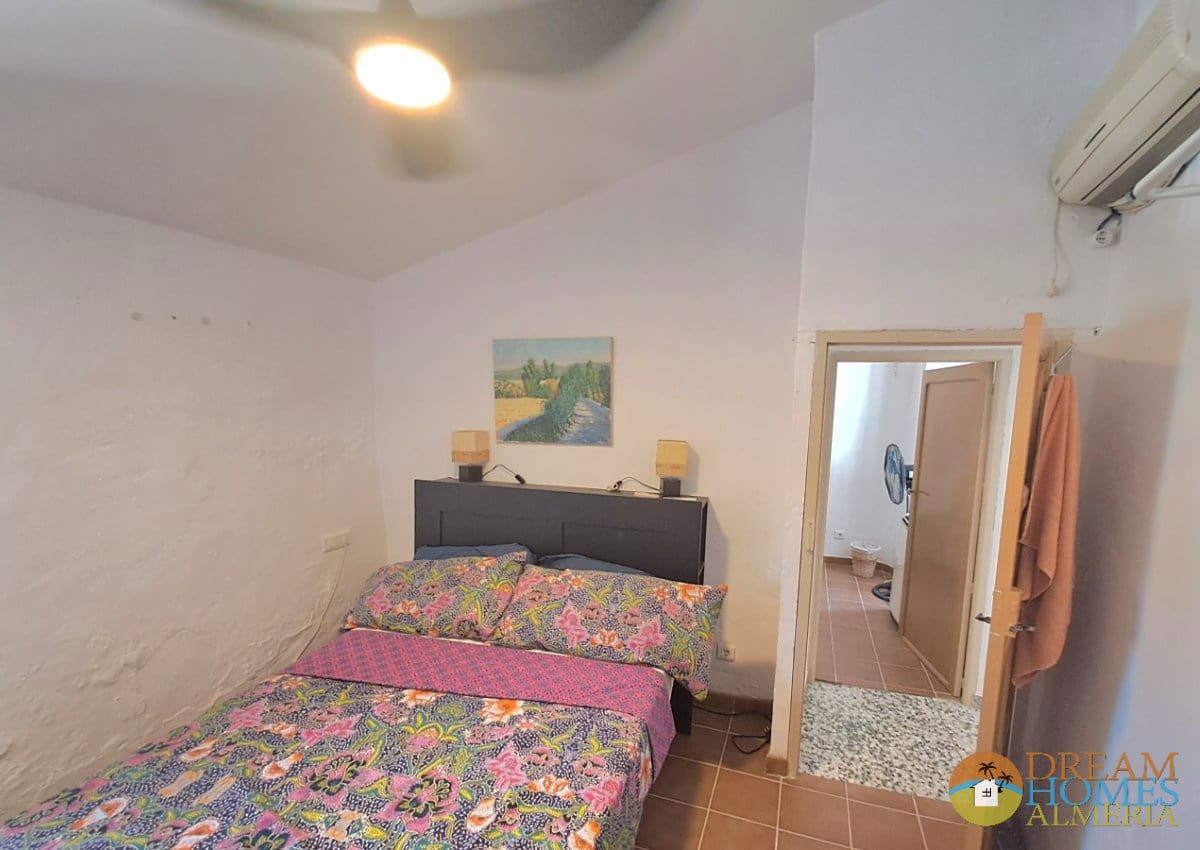 Casa de 3 habitaciones en Cuevas de San Marcos en venta - 55.000 € (Ref: 10074747)